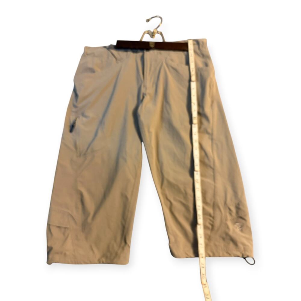 Mountain Hardwear Capris, Khaki, Adjustable Waist, Stretchy, Women's 12